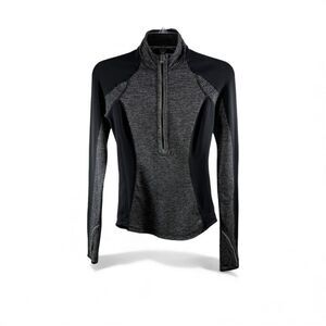 Lululemon U Turn Reversible Top in Black Size XS